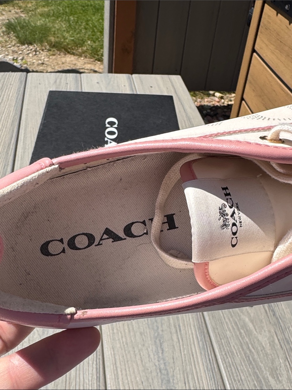 COACH C136 Leather Low-Top Sneakers Chalk Pink Size 11B with Logo EUC MSRP $228 - Picture 5 of 14